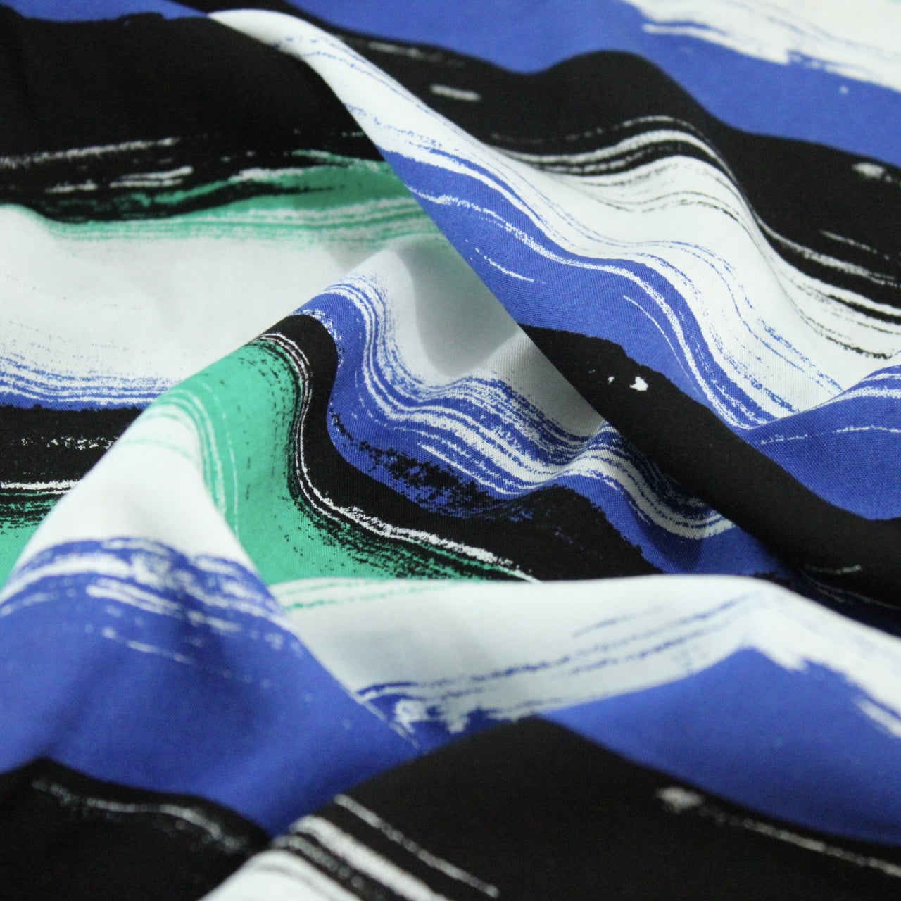 Tecido Viscose Estampada - Brushed - Azul e Verde - 100% Viscose - Largura 1,40m
